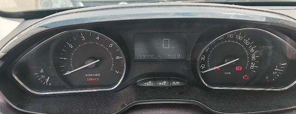 PEUGEOT 2008