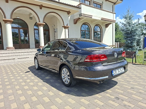 VOLKSWAGEN Passat 2012 — imagine 7