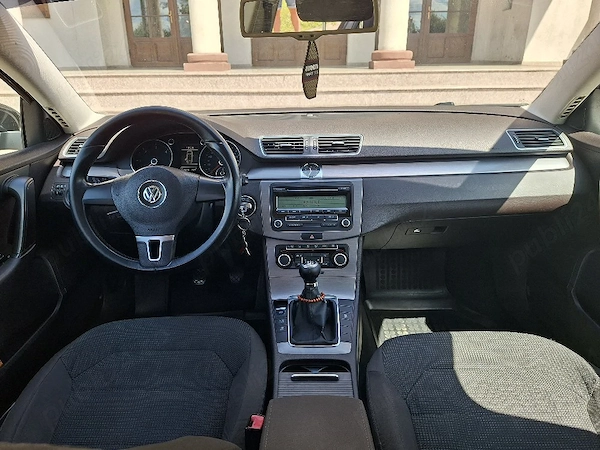 VOLKSWAGEN Passat 2012 — imagine 9