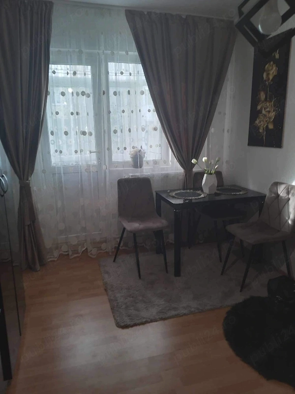apartament 2 camere de vanzare — fotografia 1