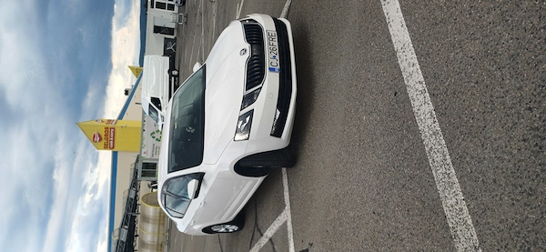 SKODA Octavia 2017 — imagine 3