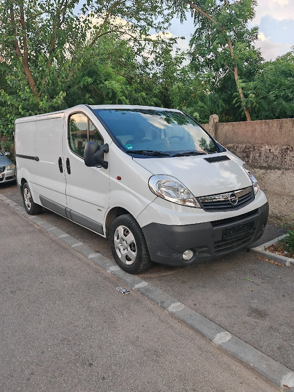 OPEL Vivaro
