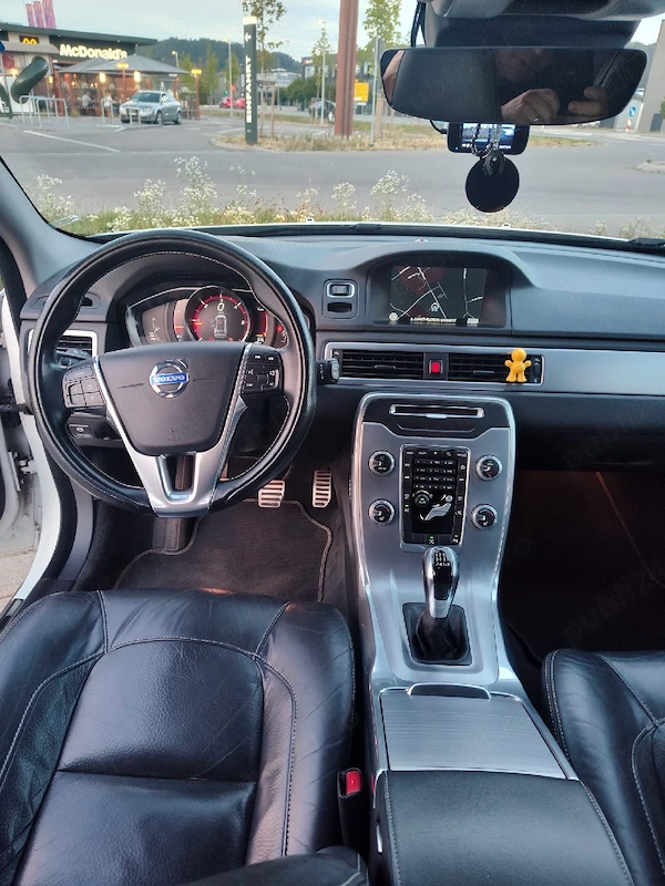 VOLVO V70 2014 — imagine 5
