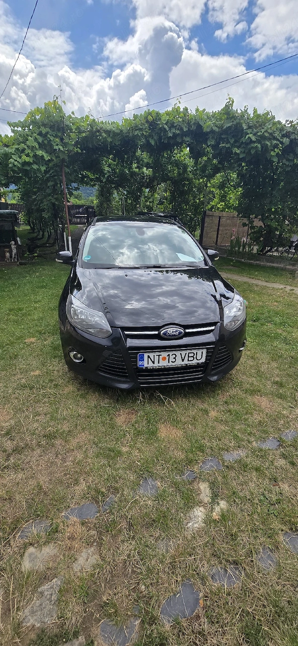FORD Focus 2013 — imagine 5