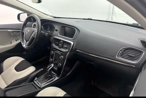VOLVO V40 Cross Country 2017 — imagine 6