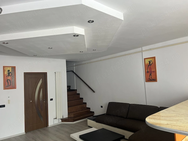 Inchiriez 3 camere,100 mp,Penthouse, et.4-5, Ared R1 UTA — fotografia 3