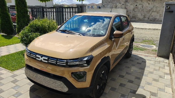 DACIA Spring 2024 — imagine 2