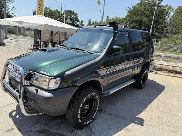 NISSAN Terrano