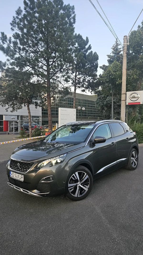 PEUGEOT 3008