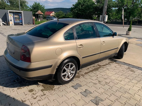 VOLKSWAGEN Passat 2003 — imagine 2