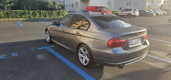 BMW 3 Series 2009 — imagine 5