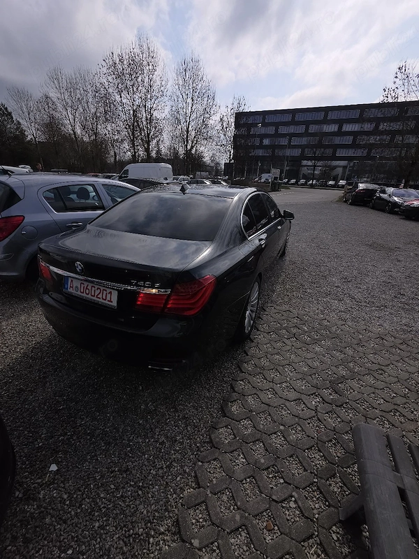BMW 7 Series 2011 — imagine 4