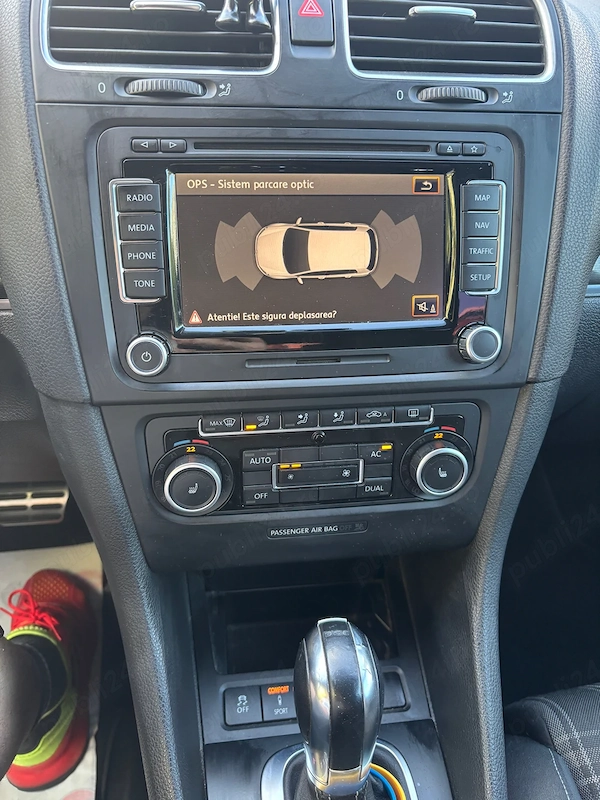 VOLKSWAGEN Golf 2012 — imagine 8