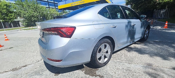 SKODA Octavia 2022 — imagine 4