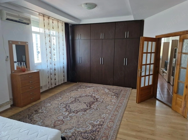 apartament central de inchiriat — fotografia 1