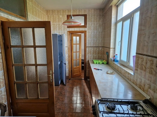 apartament central de inchiriat — fotografia 3