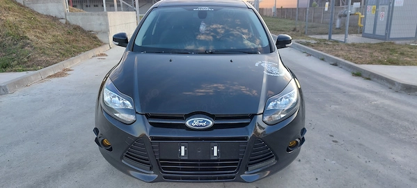 FORD Focus 2013 — imagine 10