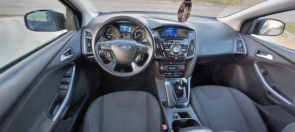 FORD Focus 2013 — imagine 6