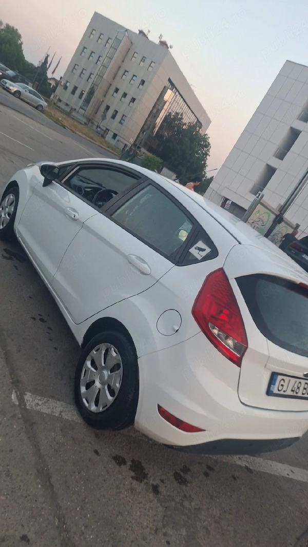 FORD Fiesta 2012 — imagine 2