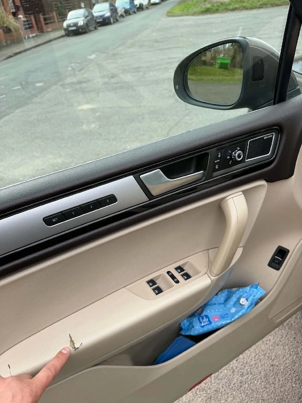 VOLKSWAGEN Touareg 2012 — imagine 4
