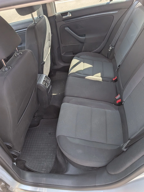 VOLKSWAGEN Golf 2012 — imagine 8