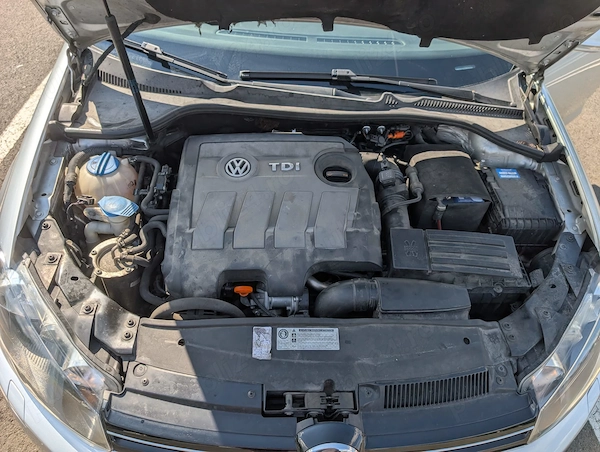 VOLKSWAGEN Golf 2012 — imagine 10