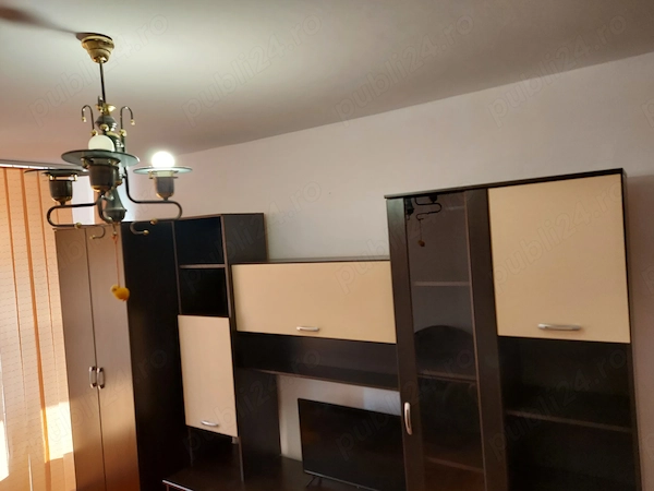 Inchiriez apartament cu doua camere in Brasov, cartierul Scriitorilor — fotografia 1