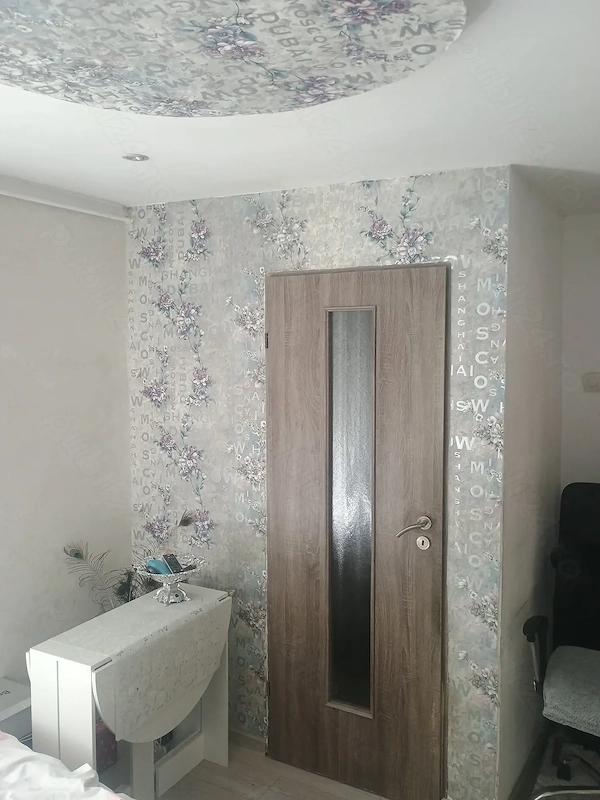 Vând apartament 2 camere 28 metri pătrați — fotografia 3