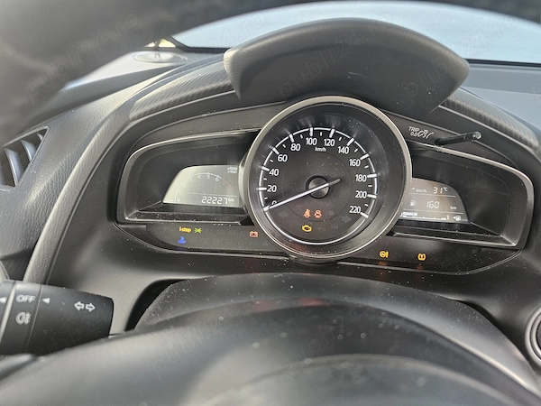 Vand Mazda 2, an 2 km, 13000 euro
