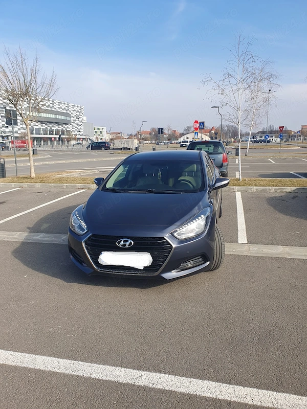 Vand Hyundai i 40 varianta Supreme oct 2016 km reali full istoric service un singur propirietar