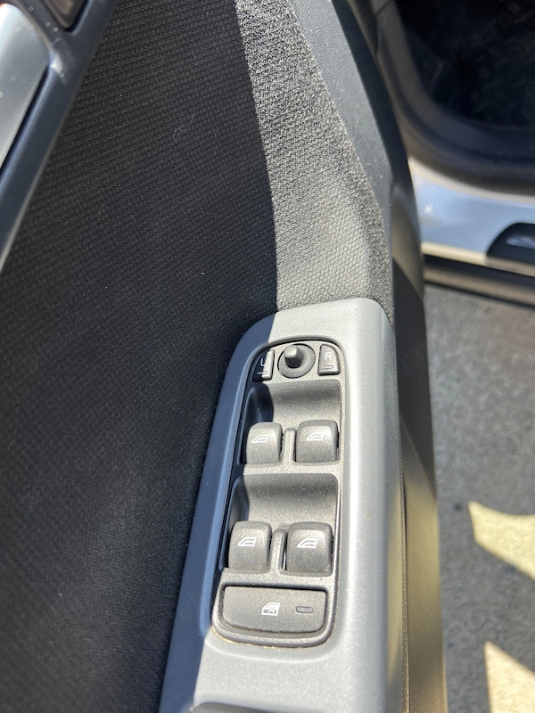 VOLVO S40 2010 — imagine 10