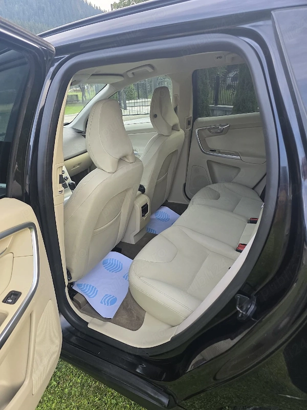 VOLVO XC60 2010 — imagine 6