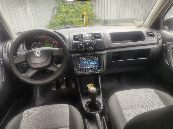 SKODA Fabia 2011 — imagine 2