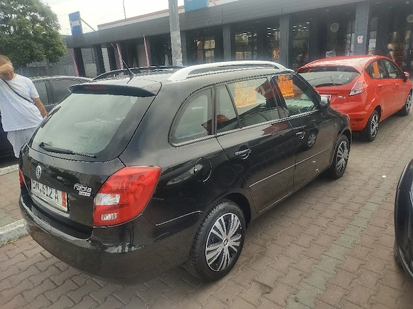 SKODA Fabia 2012 — imagine 4