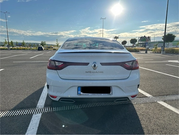 RENAULT Megane 2024 — imagine 2