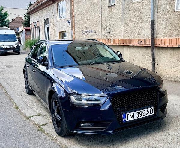 AUDI A4