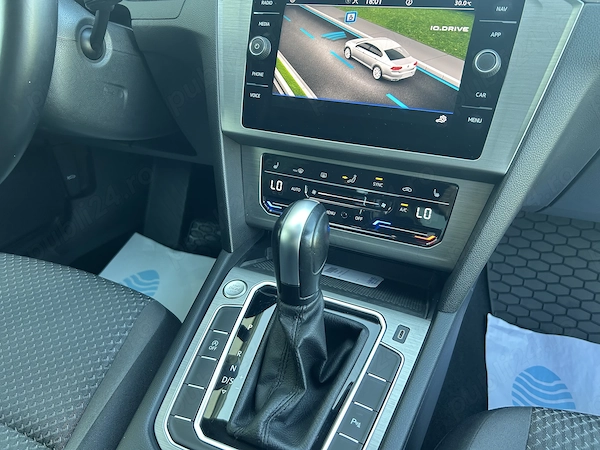VOLKSWAGEN Passat 2022 — imagine 9