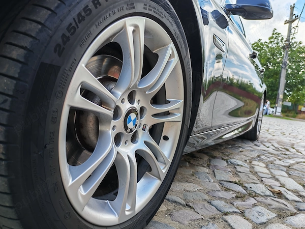 BMW 5 Series 2013 — imagine 9