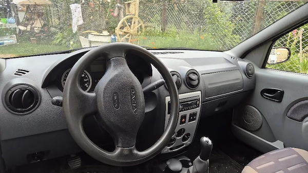 DACIA Logan 2006 — imagine 2