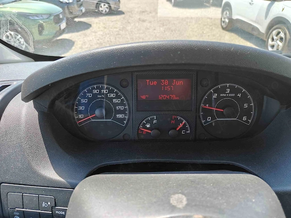 PEUGEOT Boxer 2022 — imagine 8