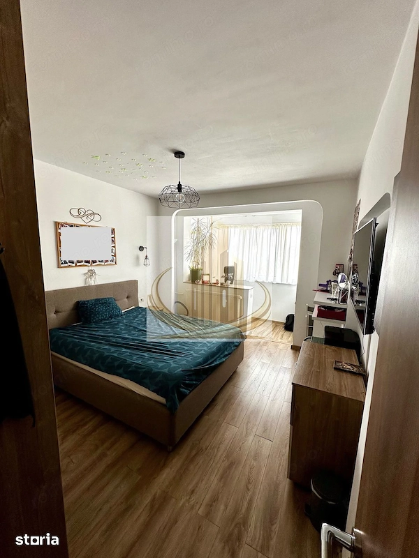 Apartament cu 4 camere si 2 bai | 84 mp | decomandat | zonă centrală — fotografia 2