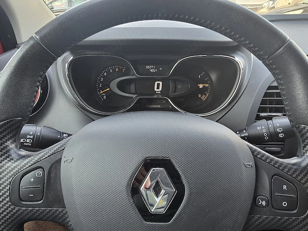 RENAULT Captur 2015 — imagine 9