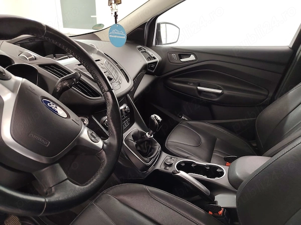 FORD Kuga 2015 — imagine 2