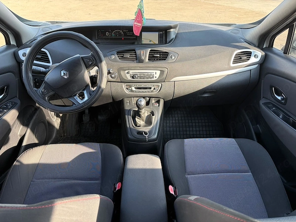 RENAULT Scenic 2014 — imagine 3