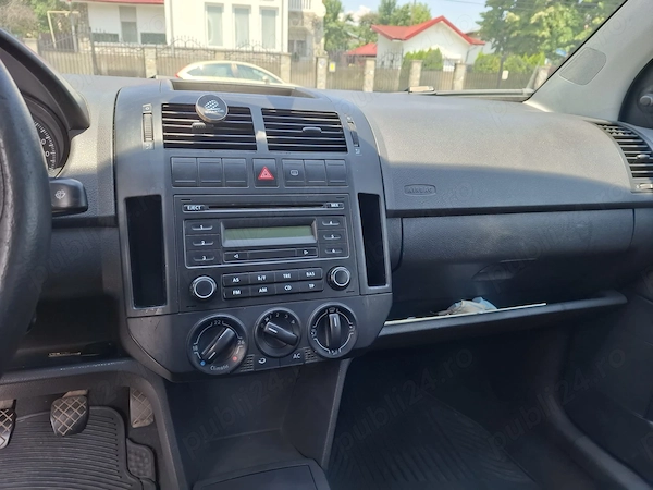 VOLKSWAGEN Polo 2006 — imagine 3
