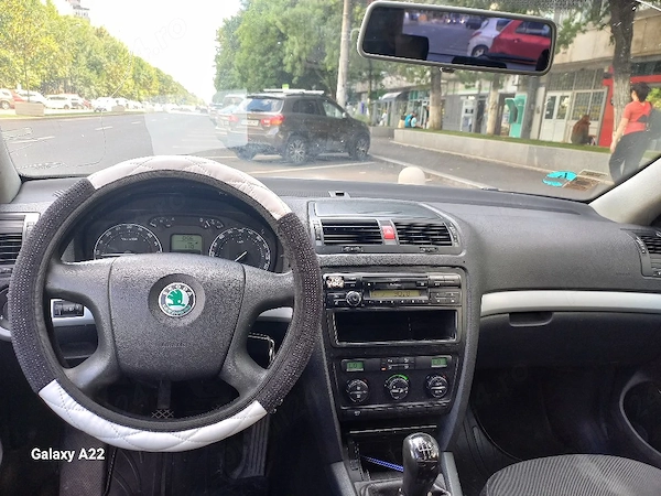 SKODA Octavia 2009 — imagine 3