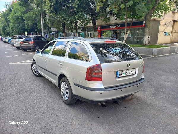 SKODA Octavia 2009 — imagine 5
