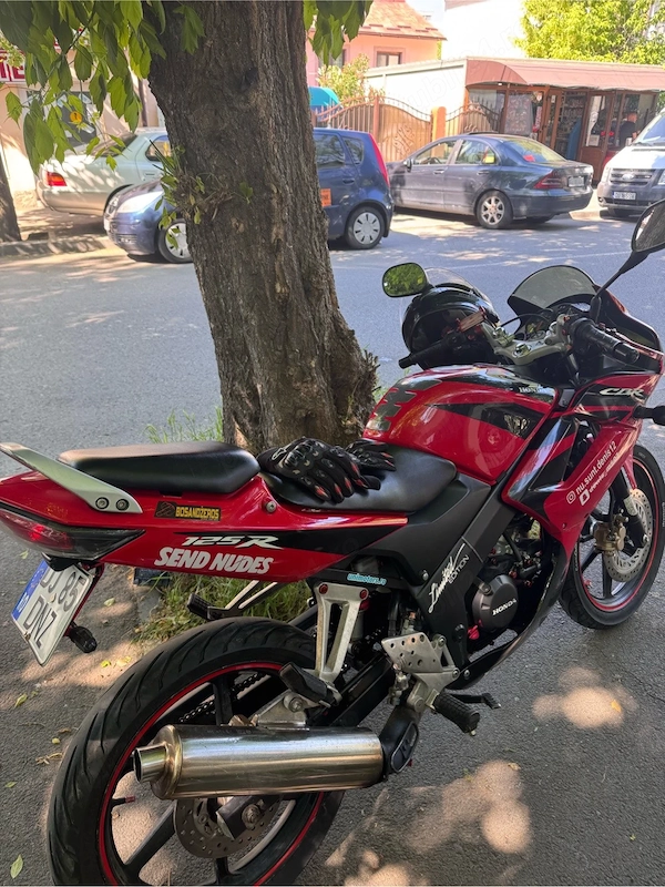 Honda cbr 125