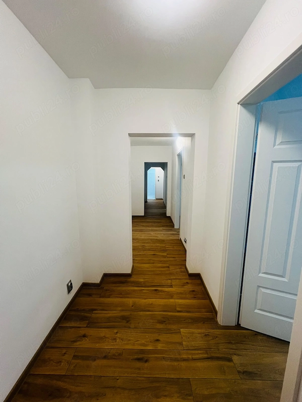 Apartament 4 camere, 85mp, Tineretului 27, Parter, vis - vis de parc — fotografia 2