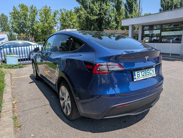 TESLA Model Y 2022 — imagine 7